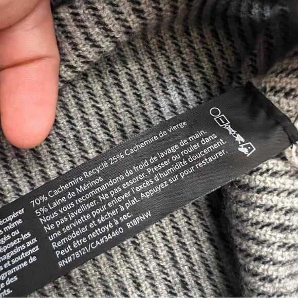 Eileen fisher striped recycled cashmere sweater gray black sz XXS oversized cut - Picture 6 of 6